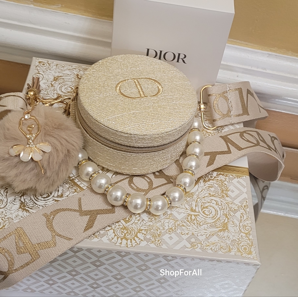Dior - Picture 12 of 16